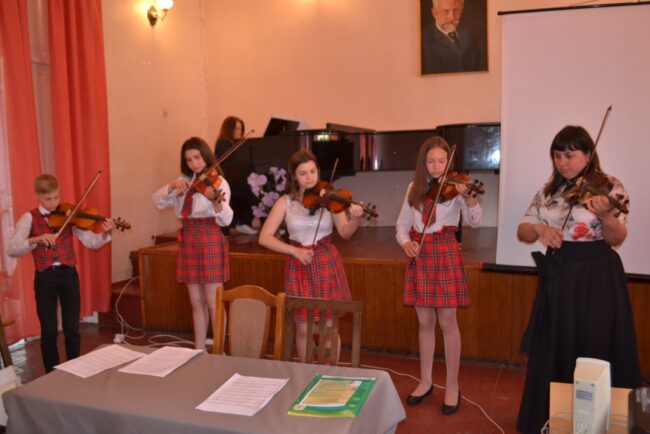 aktual_problem_hud_osvita_0 Науково-методичний семінар «Актуальні проблеми теорії і практики художньої освіти, вокального та інструментального естрадного виконавства»