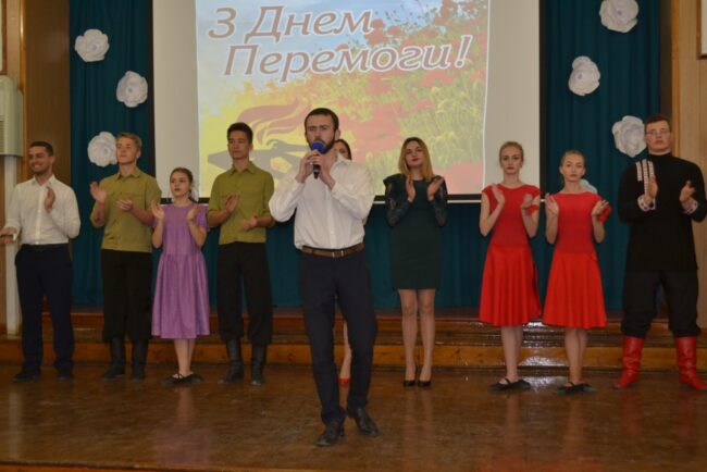 Ми щороку зустрічаємо свято – Перемоги радісної день…