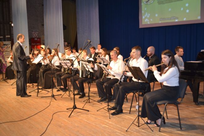 med_kray_day1_0 Відбулося відкриття IХ Міжнародного фестивалю вокального естрадного мистецтва «Медовий край»