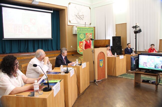 nush2019_day2_2 Учасники конференції поділилися досвідом впровадження педагогічної інновації в освітній процес