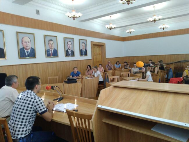 vstr_stud_s_rektor_1 Актив університету поставив хвилюючі питання ректору