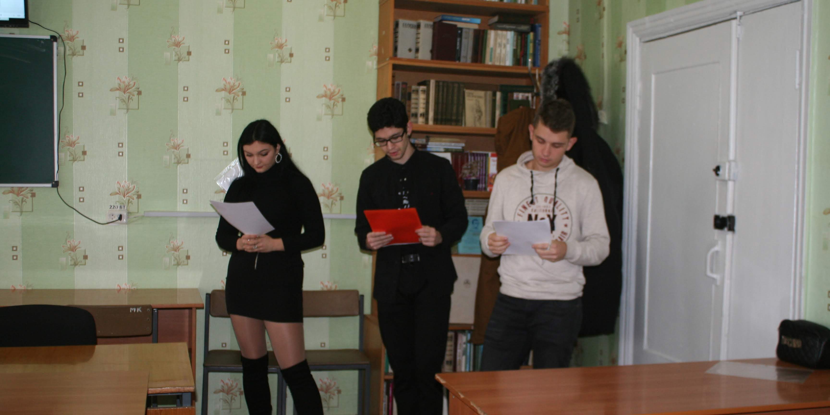 IMG_9310 Засідання Англійського дискусійного клубу на тему “Tolerance ” («Толерантність»)