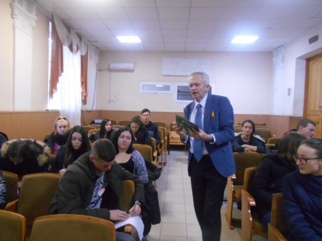 DSCN3695 Співпраця природничо-географічного факультету з КЗ «Мелітопольське училище культури» Запорізької обласної ради