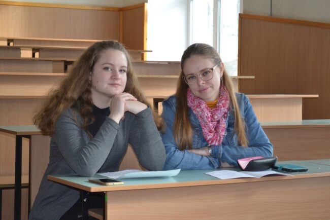 DSC_0070 Учні загальноосвітніх шкіл взяли участь у VІ регіональній науково-практичній конференції учнівської молоді «Людина і світ»