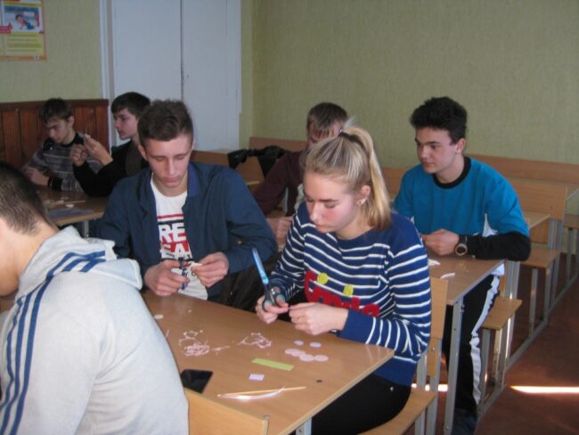 IMG_4329-2a7d1e01788f20849740d42f7c85af65 Майстер-клас «Свято весни» для учнів 10 класу