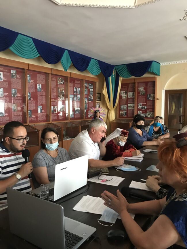 Завантажити файл або фотографії