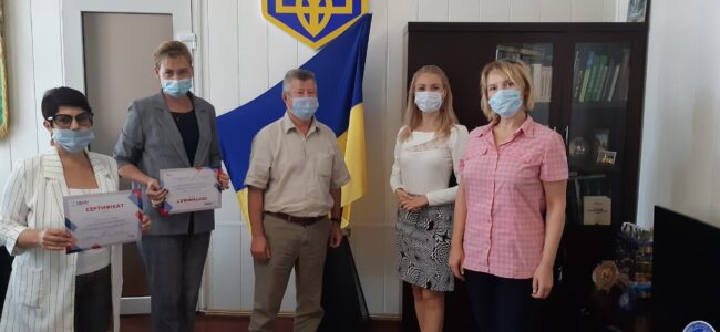 Завантажити файл або фотографії