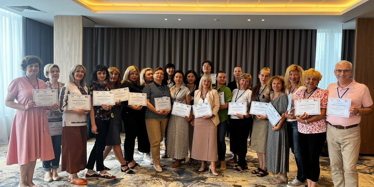 photo_5345901431070248183_y