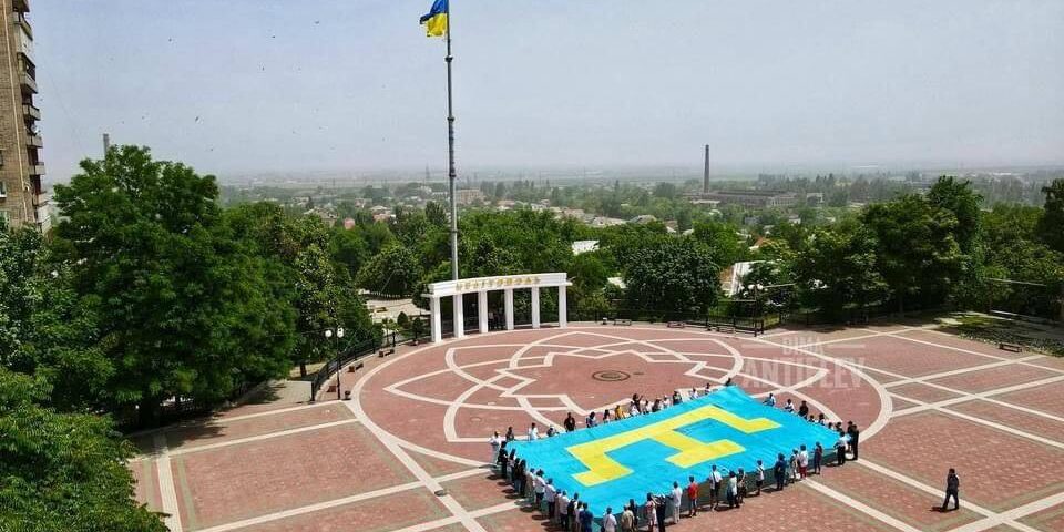 photo_5192798920848300763_y-1